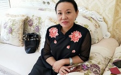 宝贝放松我就进去不动